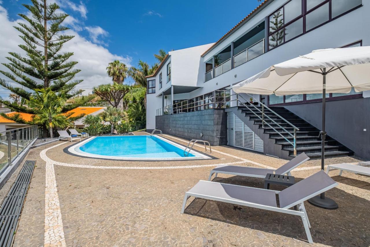 Ample Villa With Pool And Gorgeous Ocean View フンシャル エクステリア 写真