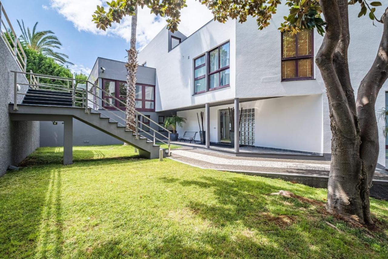 Ample Villa With Pool And Gorgeous Ocean View フンシャル エクステリア 写真