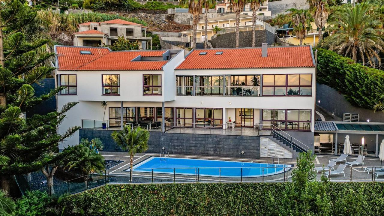 Ample Villa With Pool And Gorgeous Ocean View フンシャル エクステリア 写真