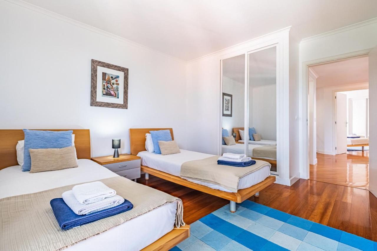 Ample Villa With Pool And Gorgeous Ocean View フンシャル エクステリア 写真