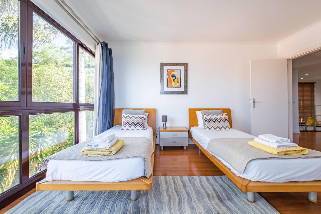 Ample Villa With Pool And Gorgeous Ocean View フンシャル エクステリア 写真